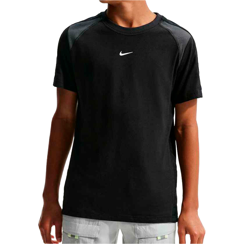 Nike camiseta manga corta niño K NSW CITY UTILITY SS TOP vista frontal