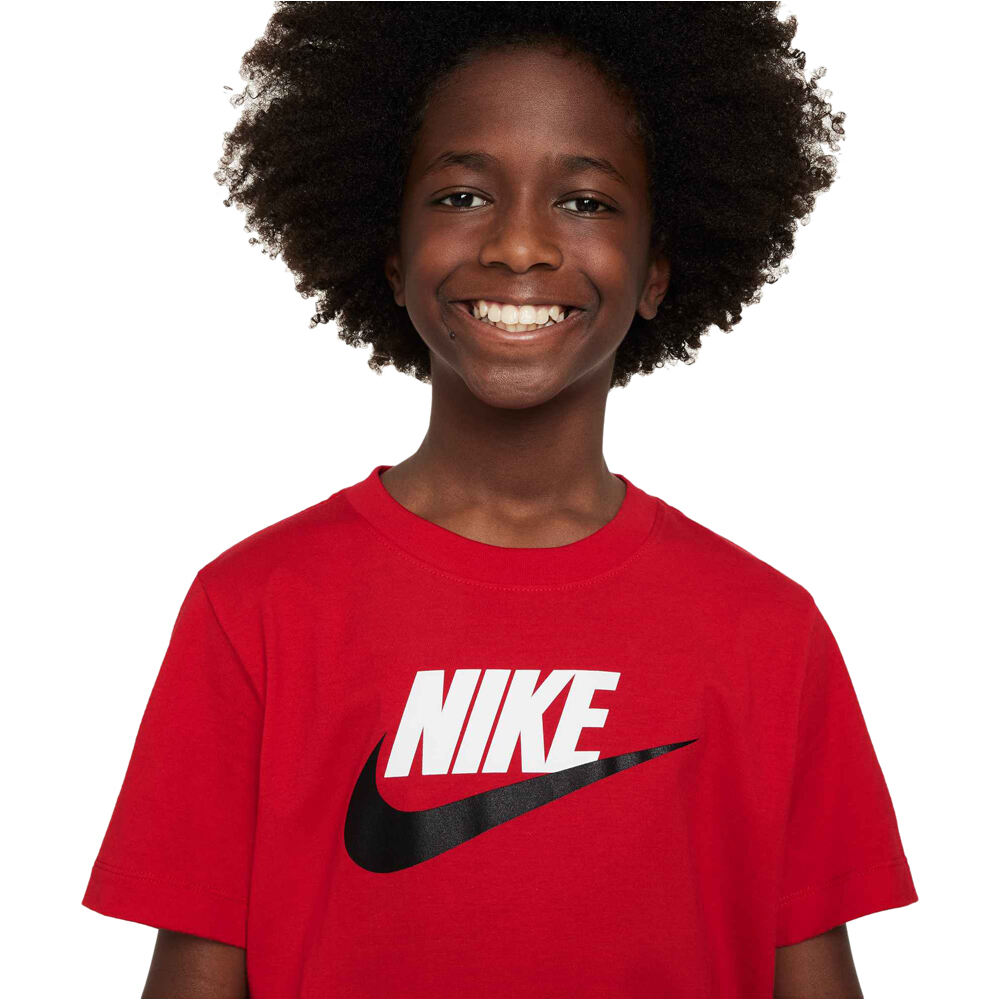 Nike camiseta manga corta niño K NSW TEE FUTURA HBR vista detalle