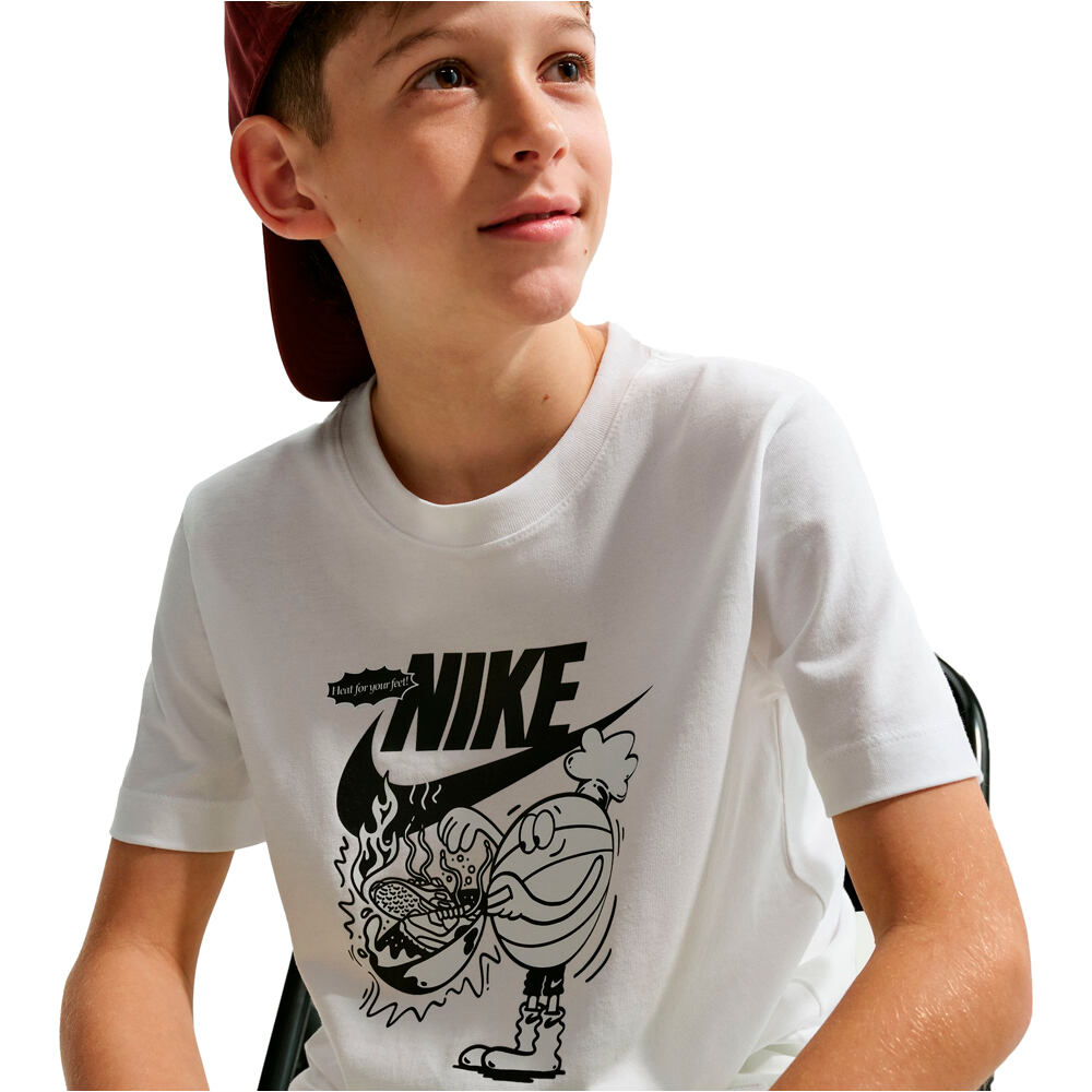 Nike camiseta manga corta niño K NSW TEE SOLE FOOD 04