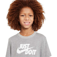 Nike camiseta manga corta niño M_K NSW TEE JDI HBR vista detalle