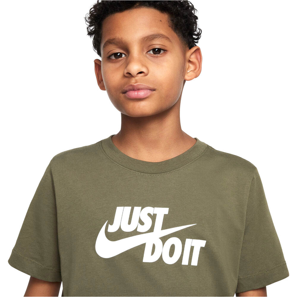 Nike camiseta manga corta niño M_K NSW TEE JDI HBR vista detalle