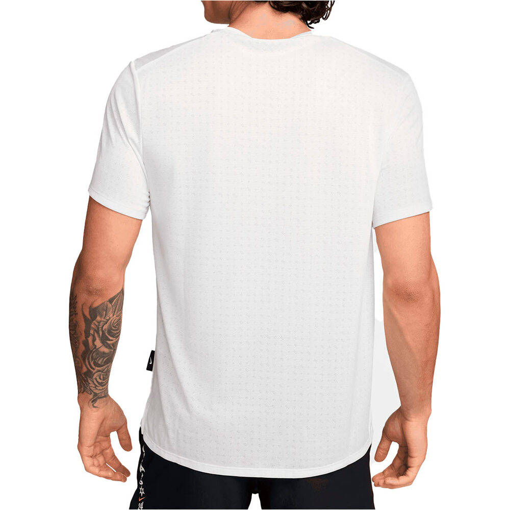 Nike camiseta técnica manga corta hombre M NK DF BREATHE MILER SS TOP vista trasera