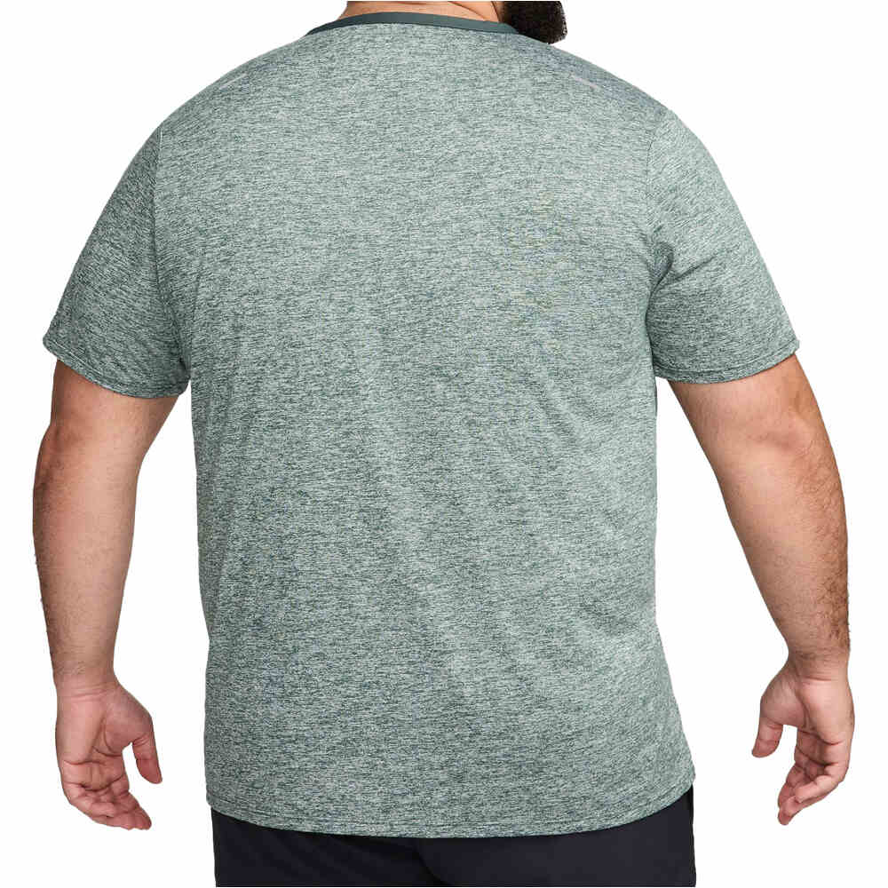 Nike camiseta técnica manga corta hombre M NK DF RISE 365 SS vista trasera