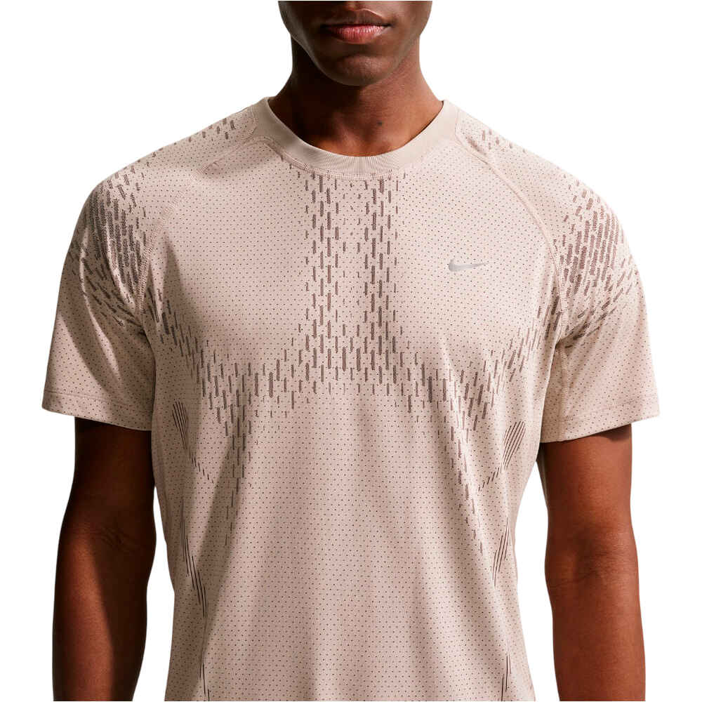 Nike camiseta técnica manga corta hombre M NK DFADV STRIDE NVLTY SS TOP vista detalle