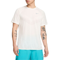 Nike camiseta técnica manga corta hombre M NK DFADV STRIDE SS TOP vista frontal