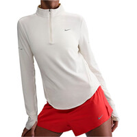 Nike camiseta técnica manga larga mujer W NK SWIFT DF UV HZ TOP vista detalle