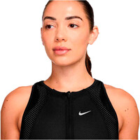 Nike camiseta técnica tirantes mujer W NK DF RUN NVLT SINGLET vista detalle