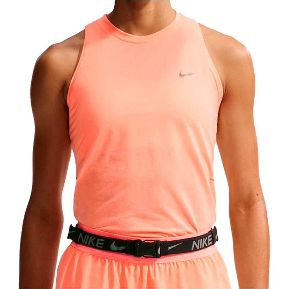 Nike camiseta técnica tirantes mujer W NK SWIFT NVLT BRTHE TANK vista frontal