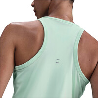 Nike camiseta técnica tirantes mujer W NK TEMPO SWSH HBR DF TANK 03