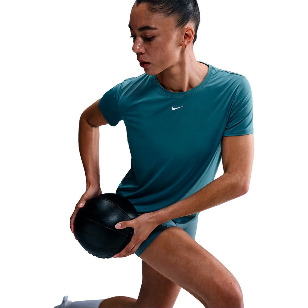 Nike camisetas fitness mujer W NK ONE CLASSIC DF SS TOP WT vista detalle