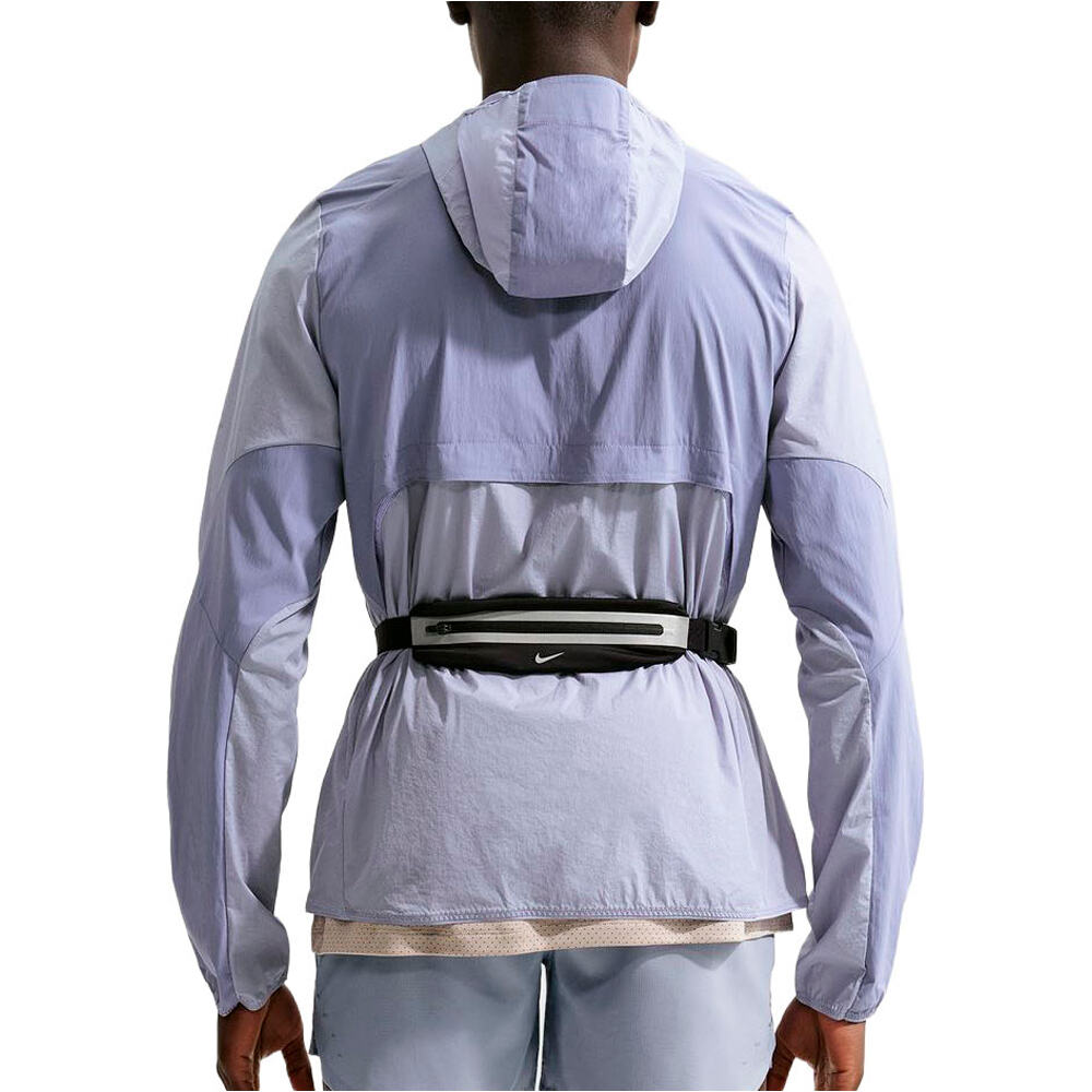 Nike CHAQUETA RUNNING HOMBRE M NK DF STRIDE NVLTY JKT vista trasera