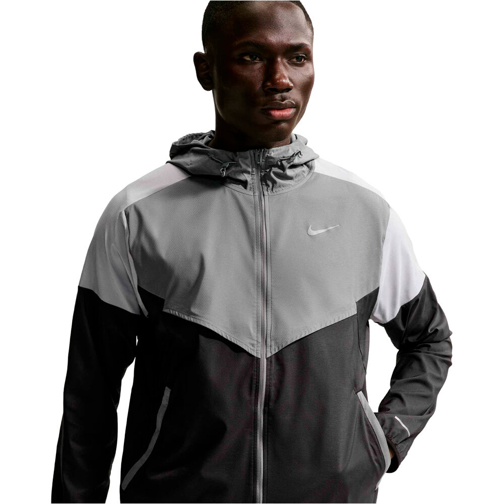 Nike CHAQUETA RUNNING HOMBRE M NK IMP LGHT WR JKT vista detalle