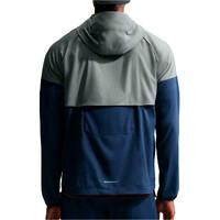Nike Chaqueta Running Hombre M NK IMP LGHT WR JKT vista trasera