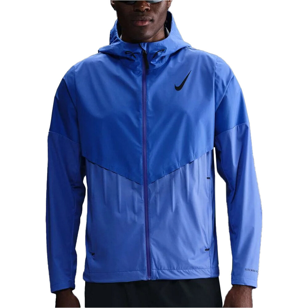 Nike CHAQUETA RUNNING HOMBRE M NK SF AEROSWFT BRTBLE JKT vista frontal