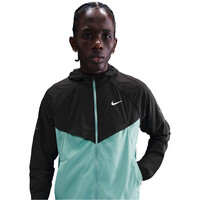 Nike CHAQUETA RUNNING HOMBRE M NK UV RPL STRIDE JACKET vista detalle