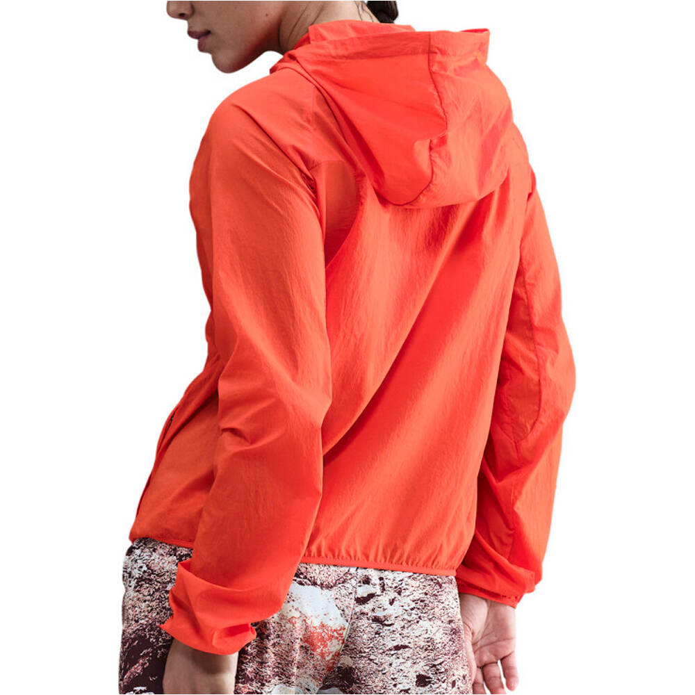 Nike CHAQUETA TRAIL RUNNING MUJER W NK TRAIL REPEL JKT vista trasera