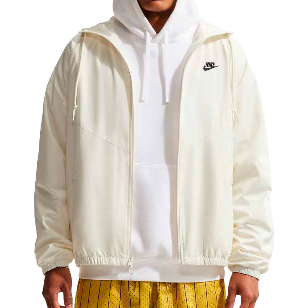 Nike chaquetas hombre M NK WR LND JKT 26 vista frontal