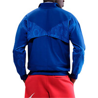 Nike chubasqueros y chaquetones entrenamiento fútbol CHELSEA 25 MNK DF STRK ANTHM JKT vista trasera