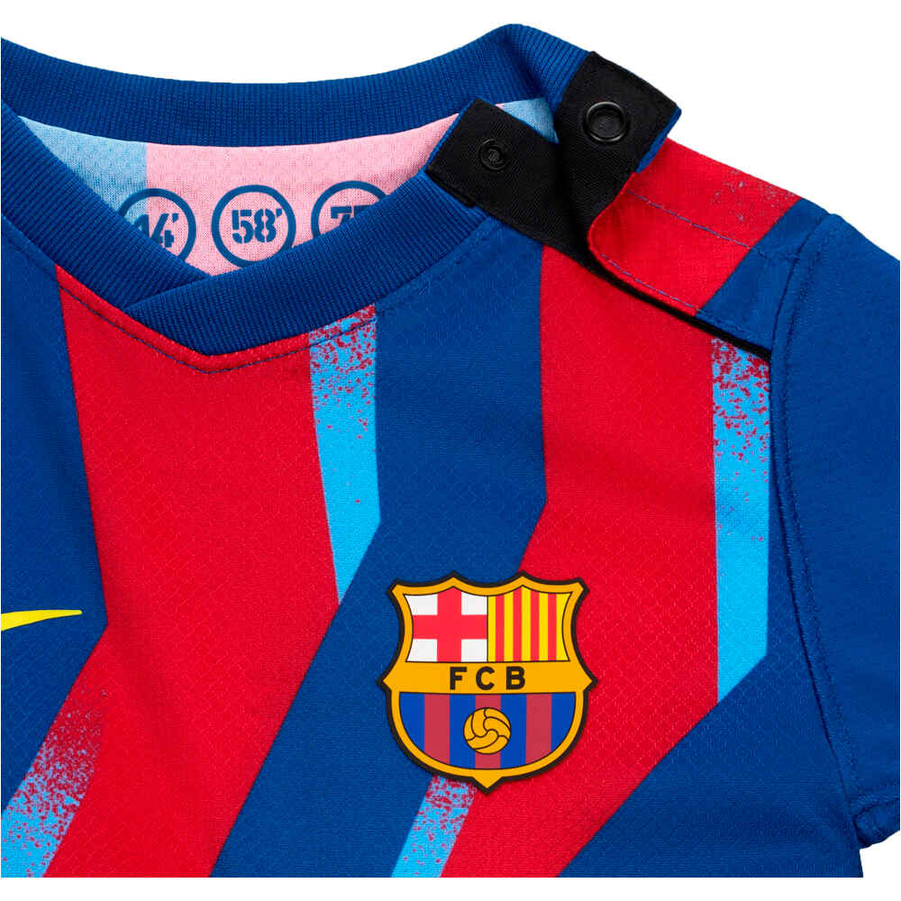 Nike equipación fútbol niño BARCELONA 26 INF NK DF KIT STAD 4R vista detalle