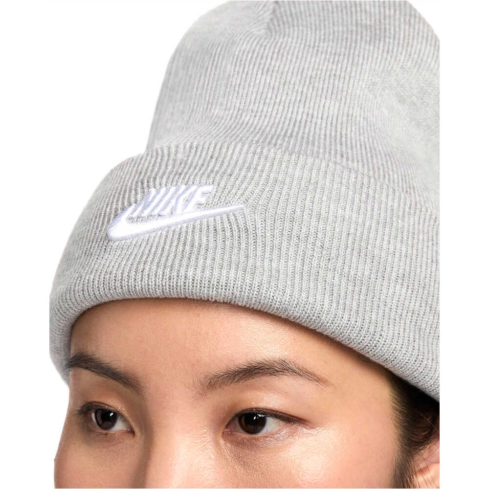 Nike gorro esquí hombre U NK PEAK BEANIE TC FUT F24 L vista detalle