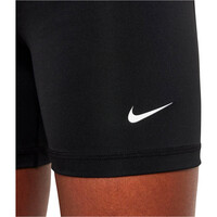Nike malla corta niña G NP DF 3IN SHORT 03
