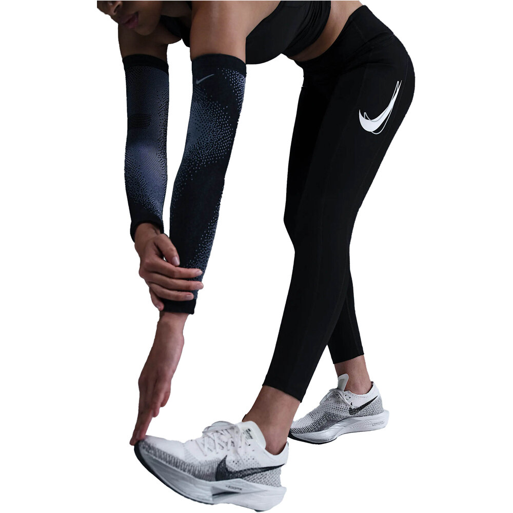 Nike malla larga running mujer W NK FAST DF MR 7/8 TGT SW vista detalle