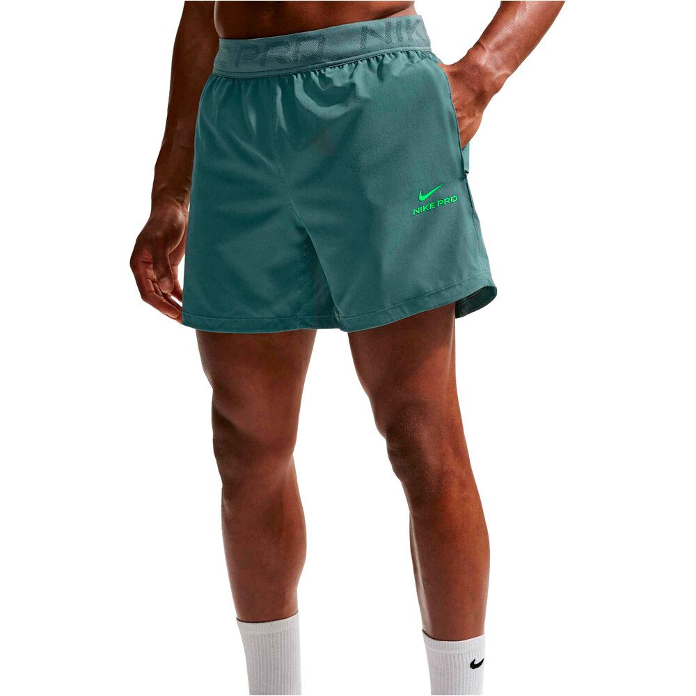Nike pantalón corto fitness hombre M NP DF NPT 6IN SHORT vista detalle