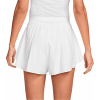 Nike pantalon corto tenis mujer W NKCT DF ADVTG ACE SHORT HR vista trasera