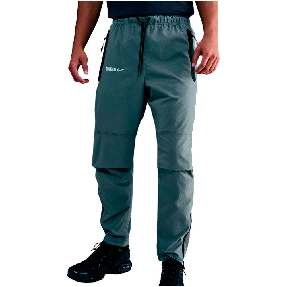 Nike pantalón hombre FCB M NK TCH WVN OH PANT WP vista frontal