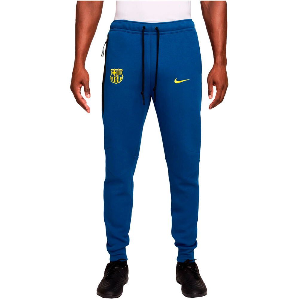 Nike pantalón hombre FCB MNSW TECH FLCJOGGERPANT SE vista frontal