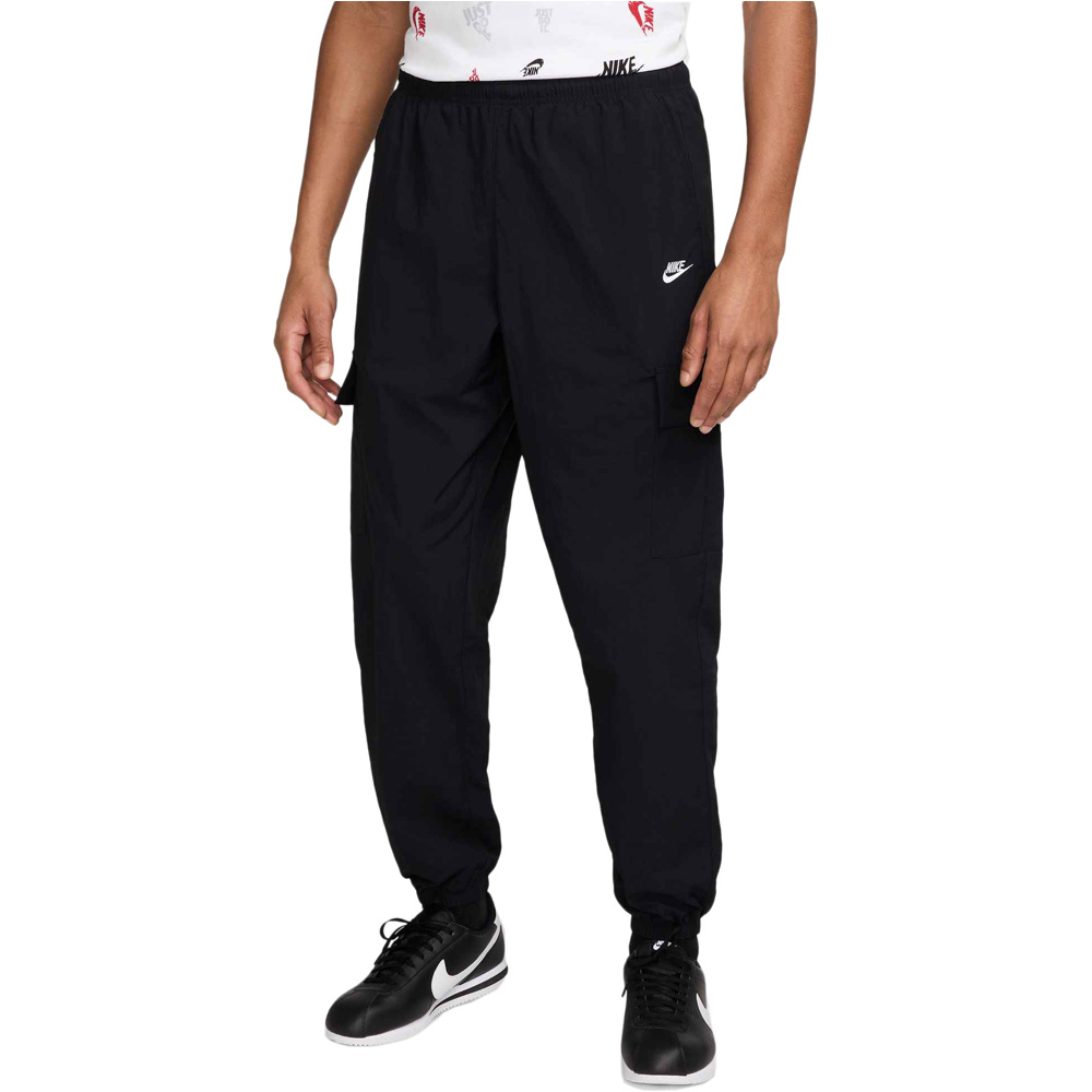 Nike pantalón hombre M NK CLUB WVN CARGO PANT vista frontal