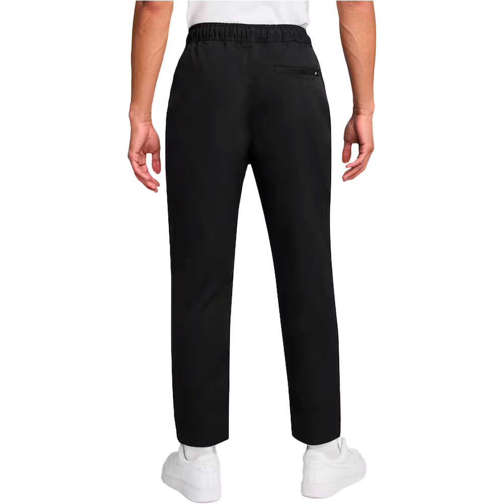 Nike pantalón hombre M NK CLUB WVN TAPER PANT vista trasera