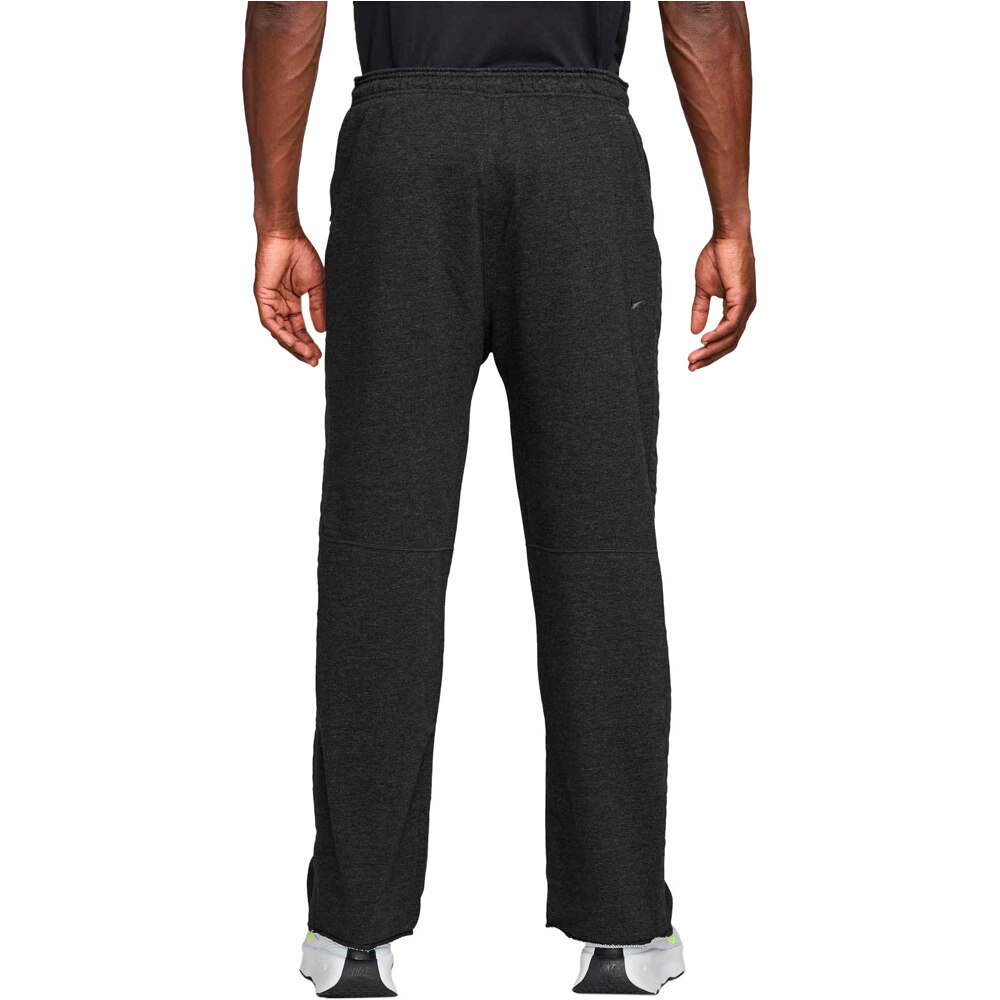 Nike pantalón hombre M NK DF HERITAGE FLEECE PANT vista trasera