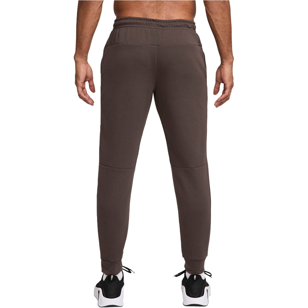Nike pantalón hombre M NK DF UV PRIMARY JOGGER PANT vista trasera
