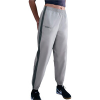 Nike pantalón mujer FCB WNSW RPLESSNTLWVN MRJGGRWP vista frontal