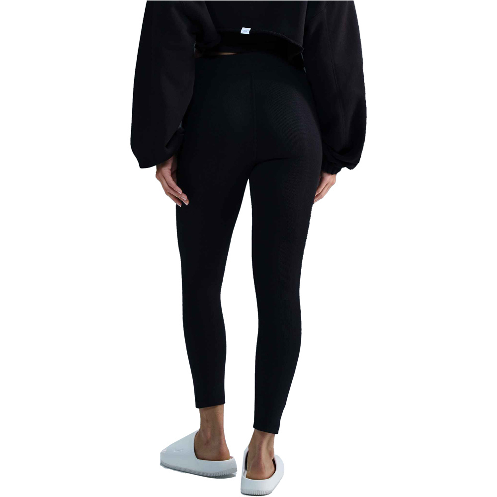 Nike pantalón mujer W NSW NK CLSC HR 7/8 RIB TIGHT vista trasera