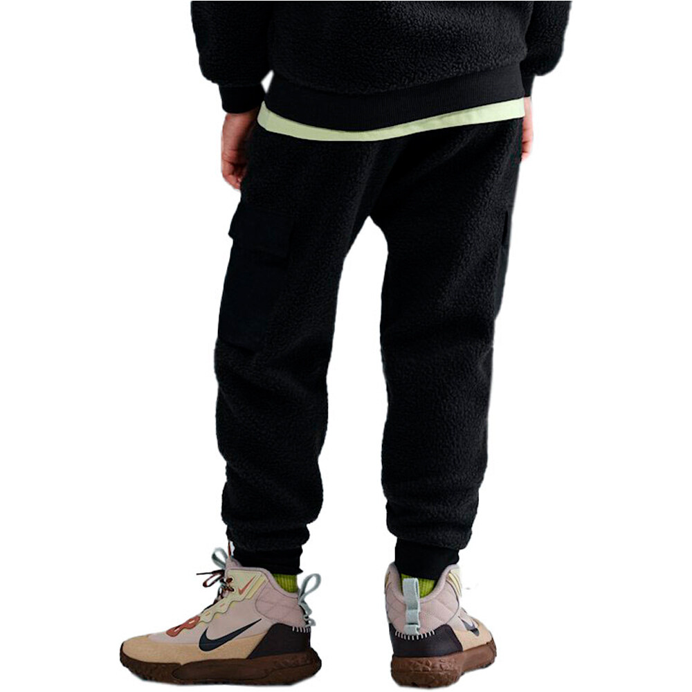 Nike pantalón niño K NSW CLUB FLC CRGO PNT WZ vista trasera