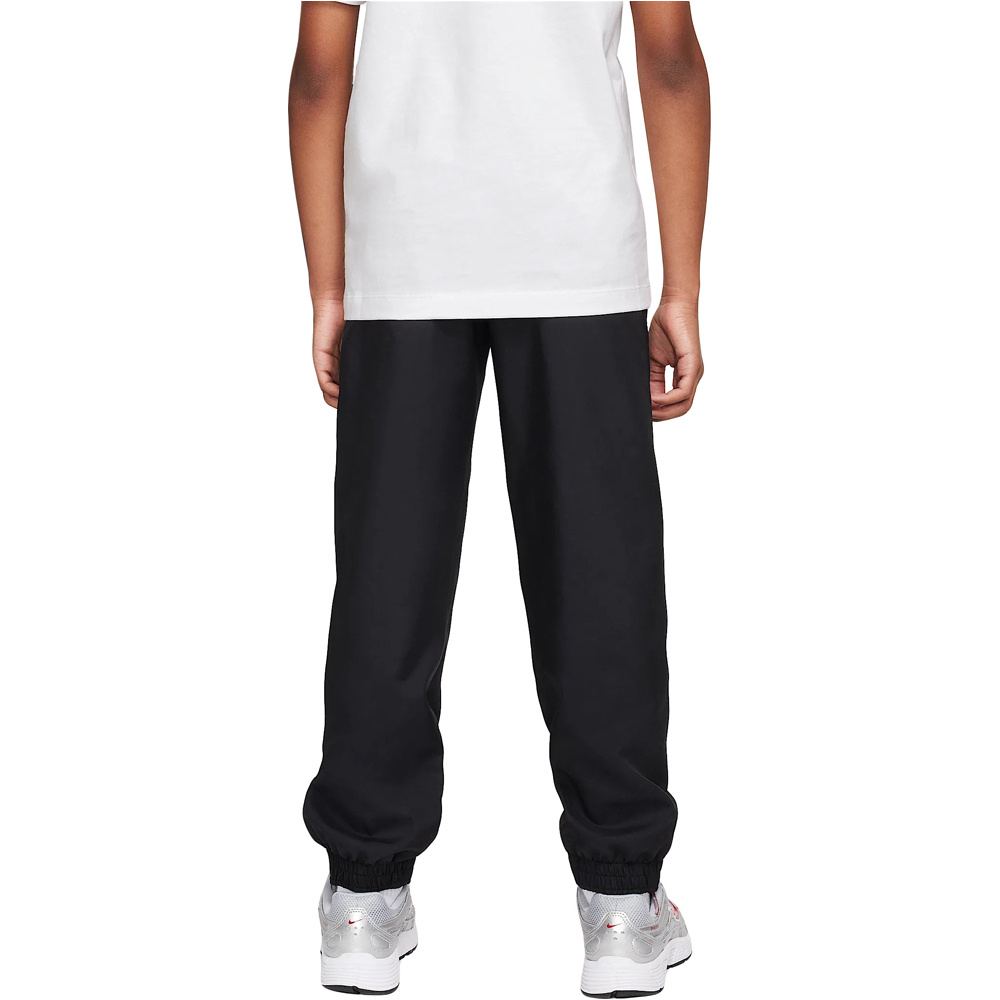 Nike pantalón niño K NSW CLUB WVN JGGR LBR vista trasera