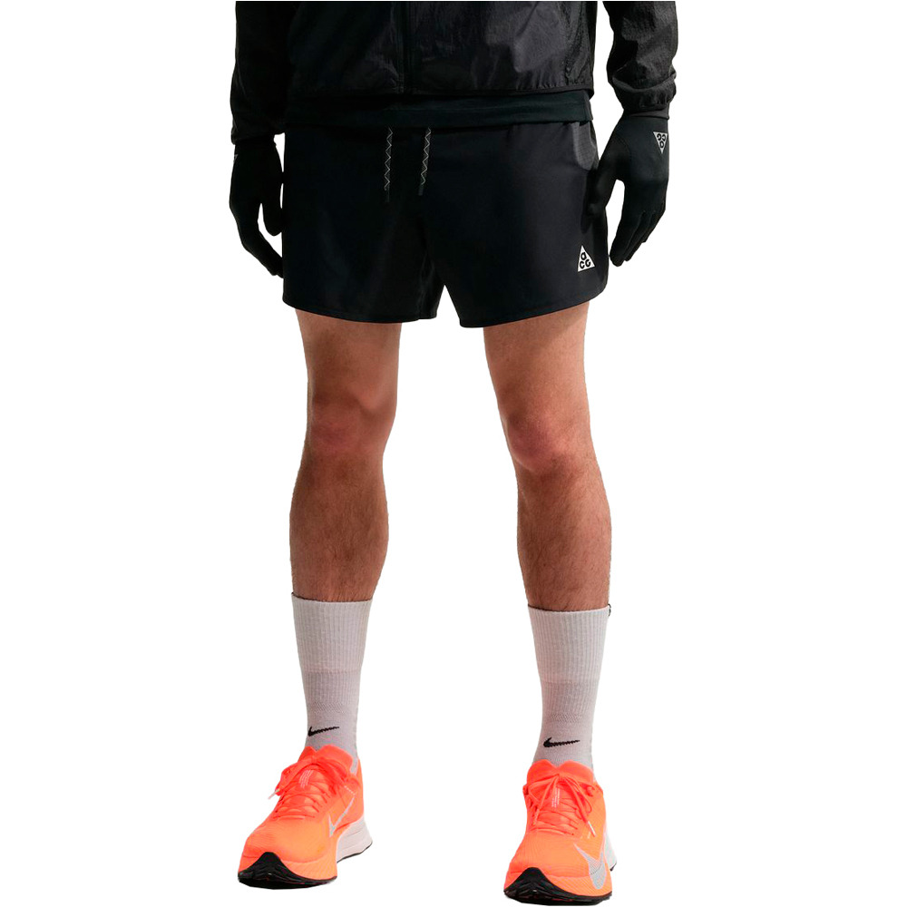 Nike pantalón running hombre M ACG DFADV SCNDSNRSE 5BF SHRT vista frontal