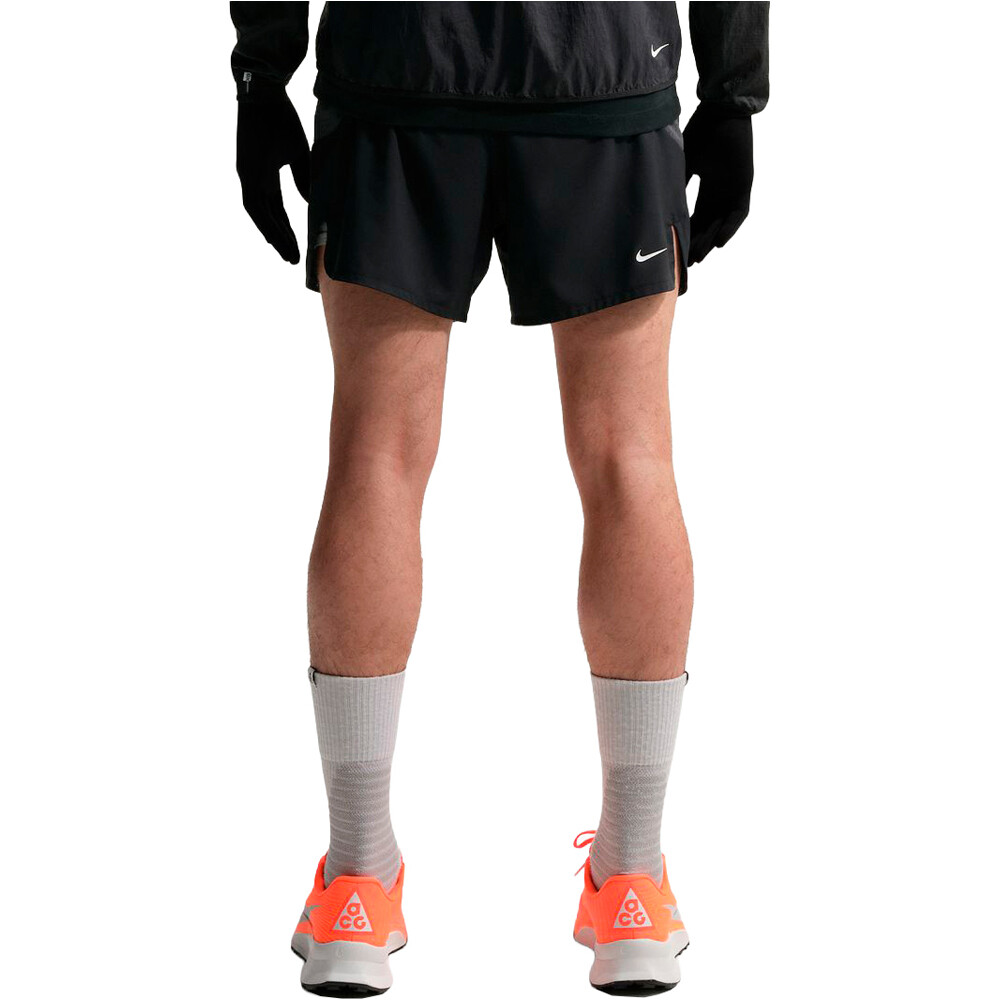 Nike pantalón running hombre M ACG DFADV SCNDSNRSE 5BF SHRT vista trasera