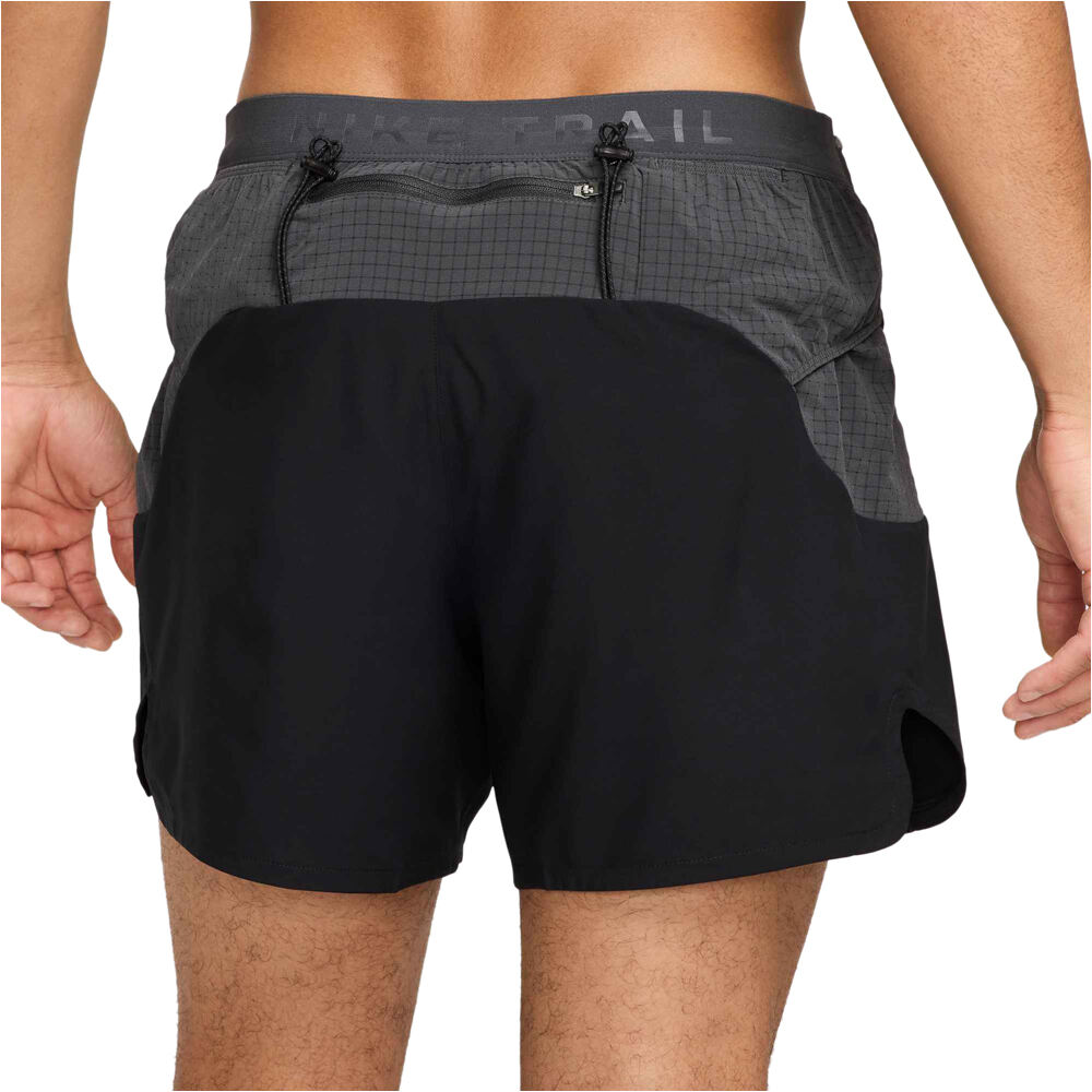 Nike pantalón running hombre M NK DFADV SCND SNRSE 5BF SHRT vista trasera
