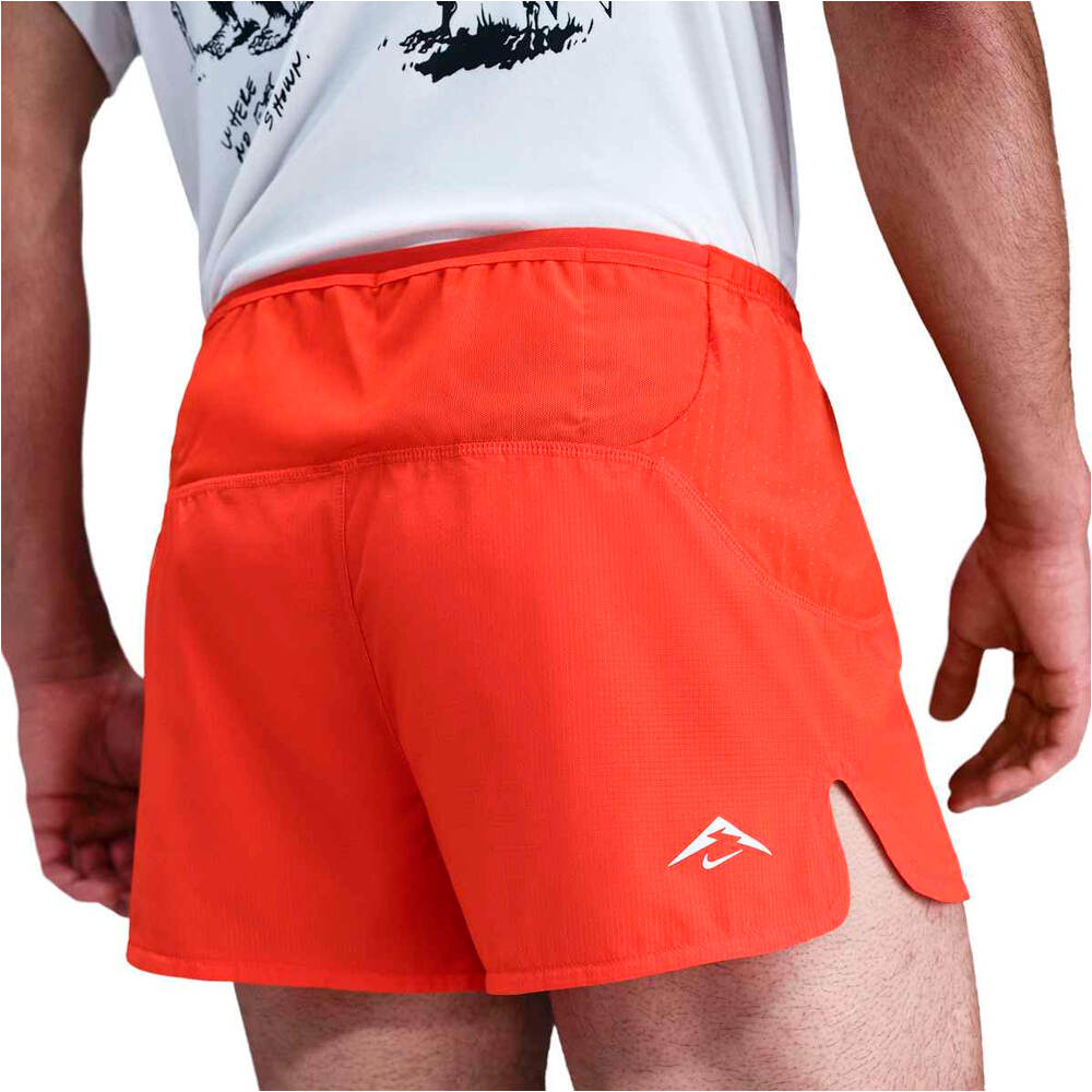 Nike pantalón running hombre M NK DFADV TRAILWIND 3BF SHORT vista trasera