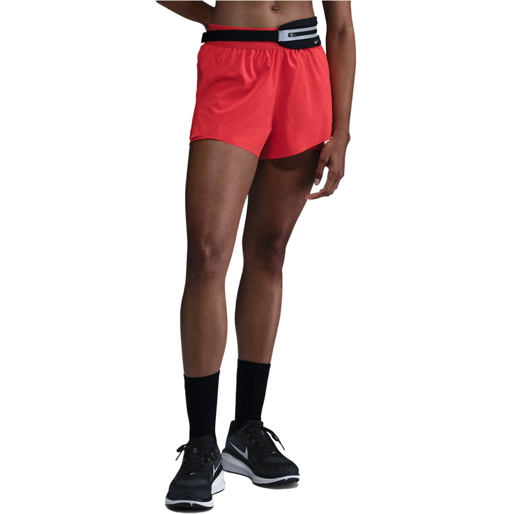 Nike pantalón running mujer W NK SWIFT DF MR 2N1 SHRT vista frontal