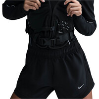 Nike pantalón running mujer W NK TEMPO DF MR 3 SHORT vista detalle