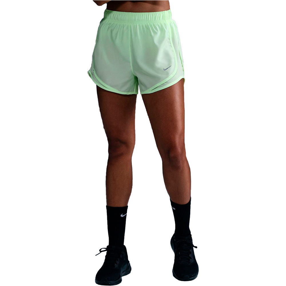 Nike pantalón running mujer W NK TEMPO DF MR 3 SHORT vista frontal