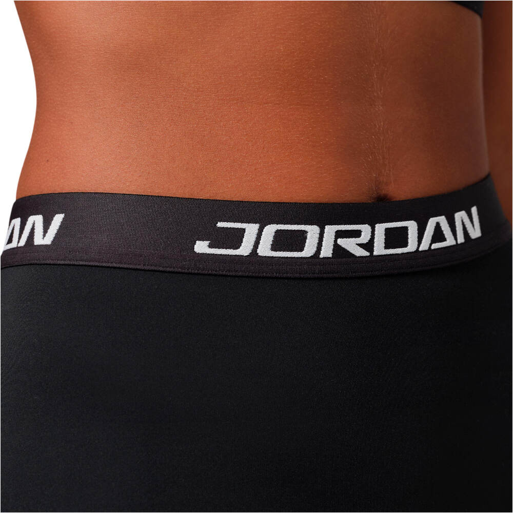 Nike pantalones y mallas cortas fitness mujer W J SPT DF HR 5IN ESS SHRT 03