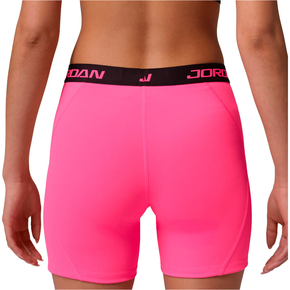 Nike pantalones y mallas cortas fitness mujer W J SPT DF HR 5IN ESS SHRT vista trasera
