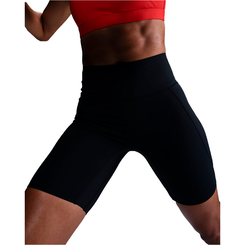 Nike pantalones y mallas cortas fitness mujer W NK DF UNVRSA HR 8IN SHRT PKT vista detalle