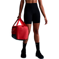 Nike pantalones y mallas cortas fitness mujer W NK DF UNVRSA HR 8IN SHRT PKT vista frontal