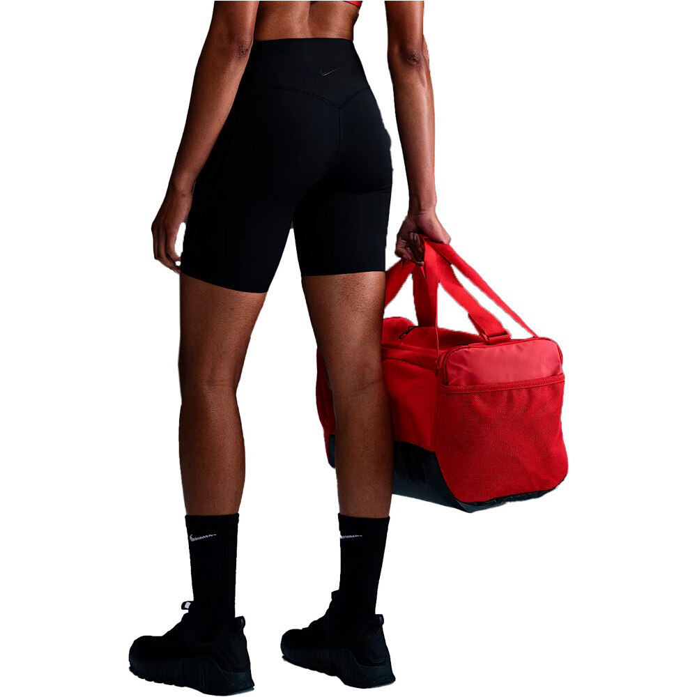 Nike pantalones y mallas cortas fitness mujer W NK DF UNVRSA HR 8IN SHRT PKT vista trasera